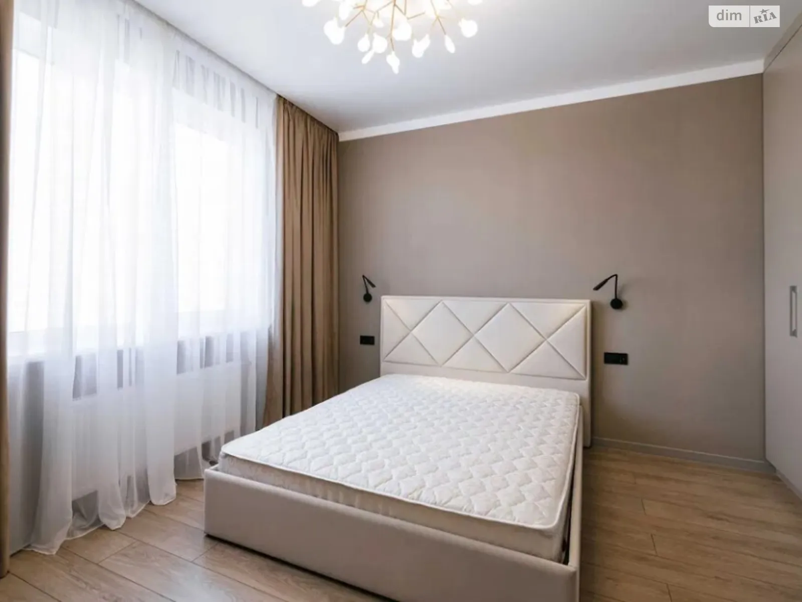 Продается 1-комнатная квартира 37 кв. м в Одессе, пер. Каманина