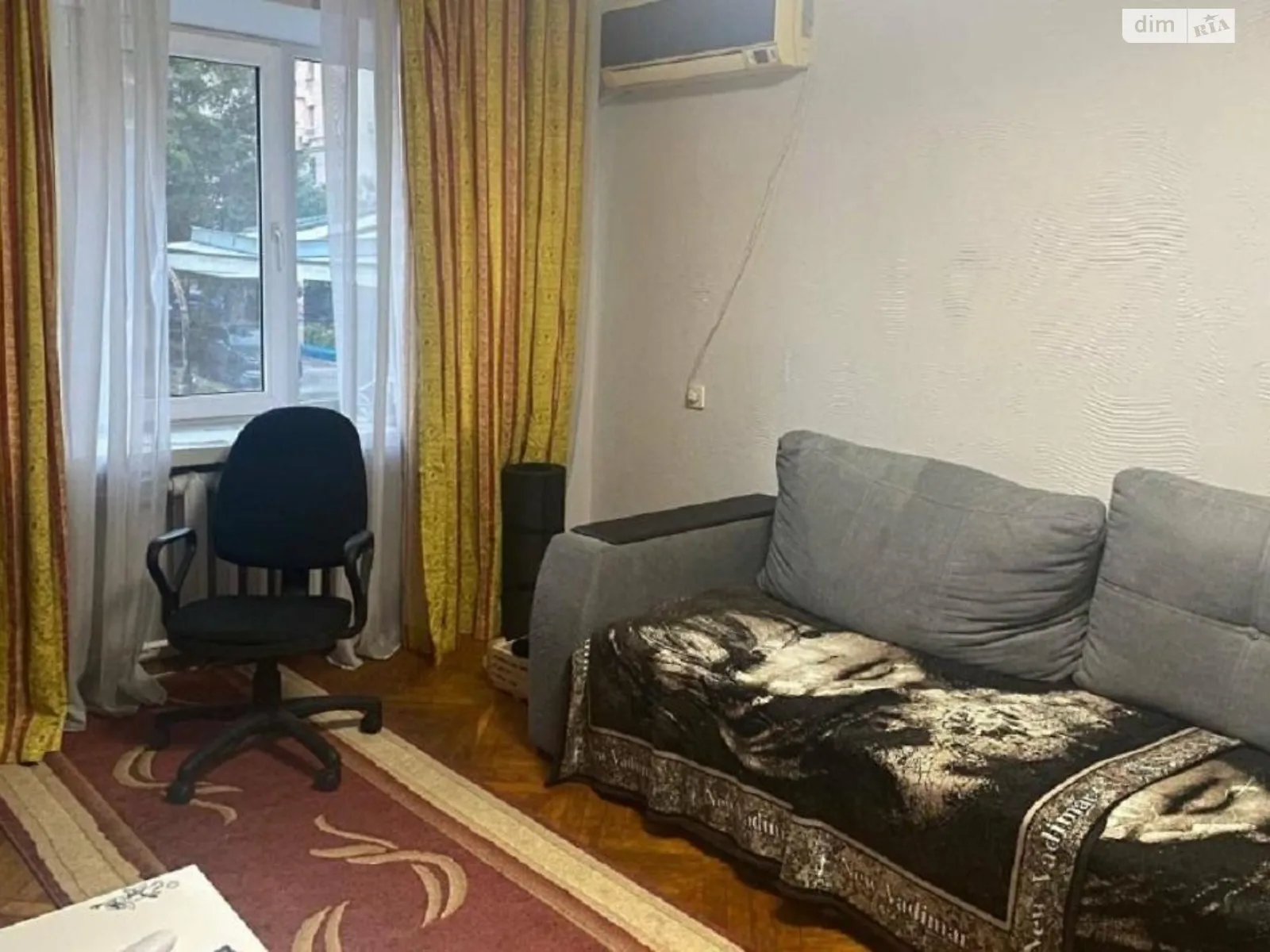 Продается 1-комнатная квартира 35 кв. м в Киеве, ул. Юрковская, 18 - фото 1