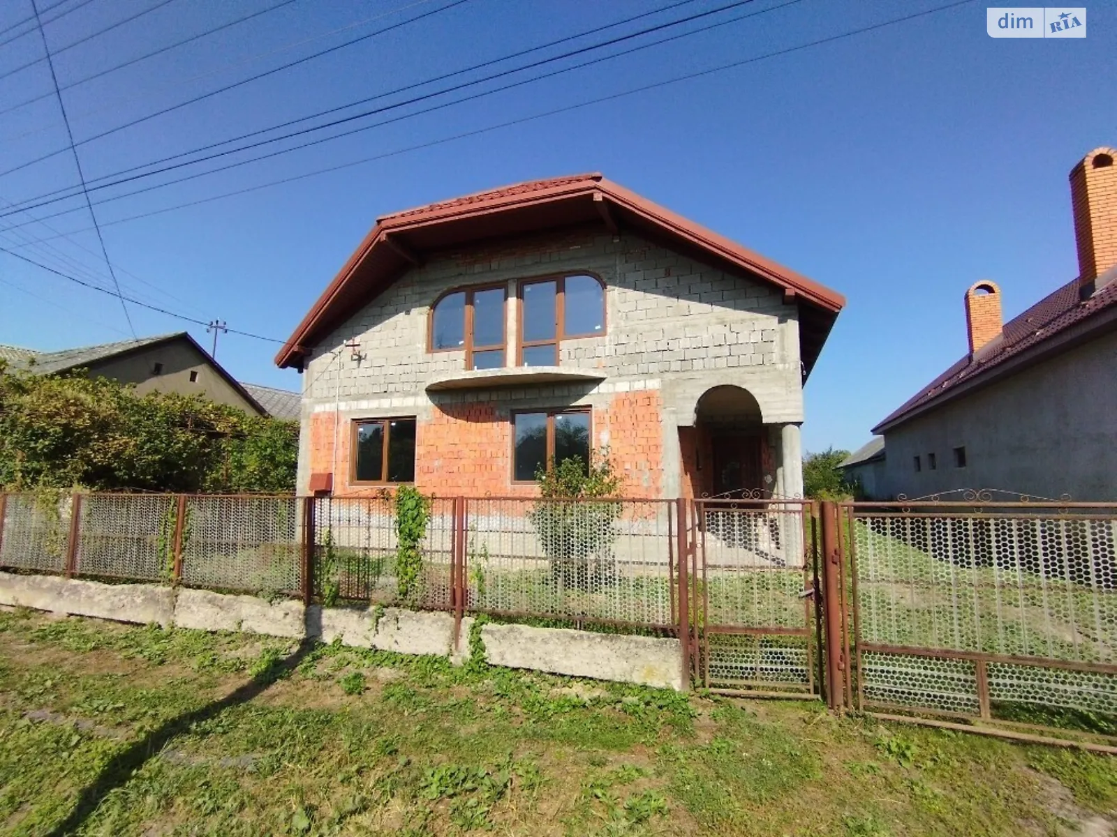 Продається будинок 2 поверховий 218 кв. м з гаражем, цена: 67000 $