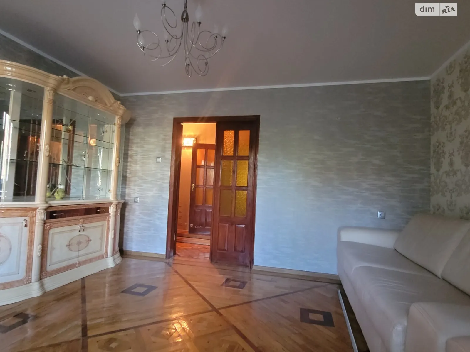 Продается 3-комнатная квартира 66 кв. м в Харькове, цена: 52000 $