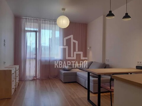 Сдается в аренду 1-комнатная квартира 28 кв. м в Киеве, ул. Полевая