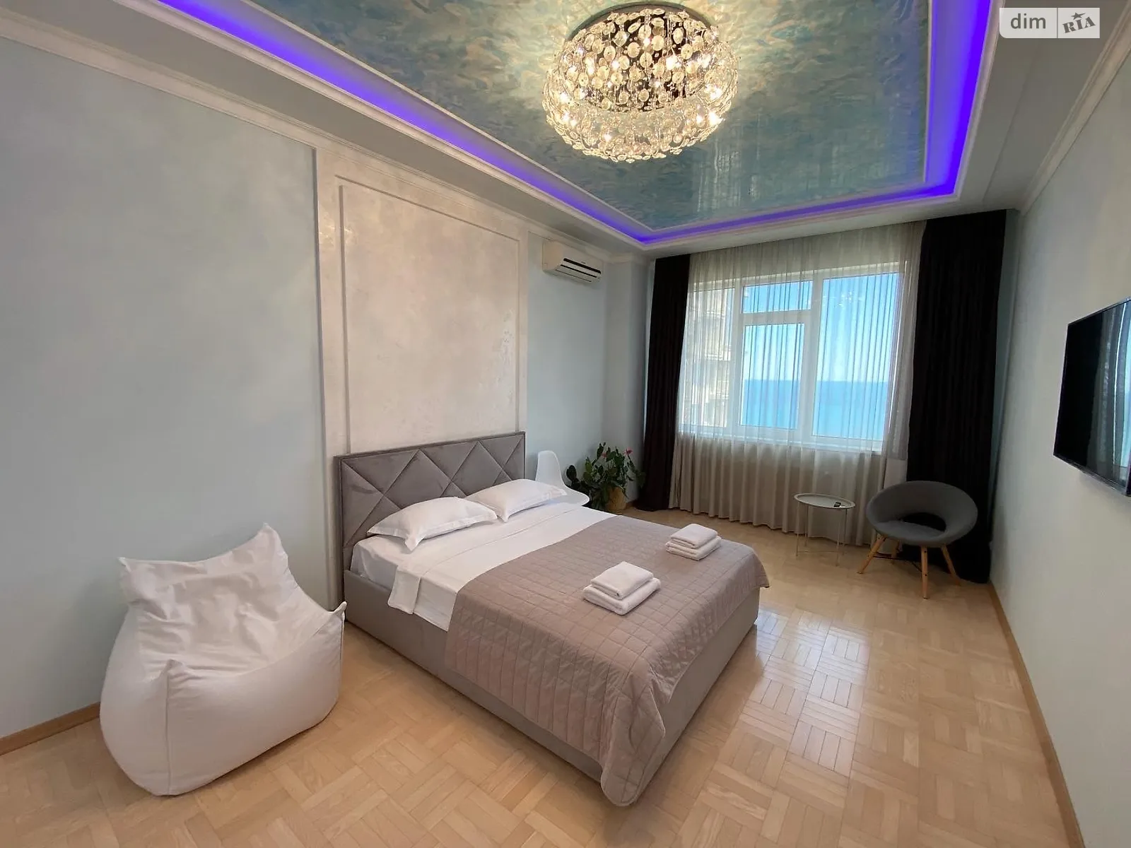Продается 3-комнатная квартира 120 кв. м в Одессе, плато Гагаринское, 5А/2 - фото 1