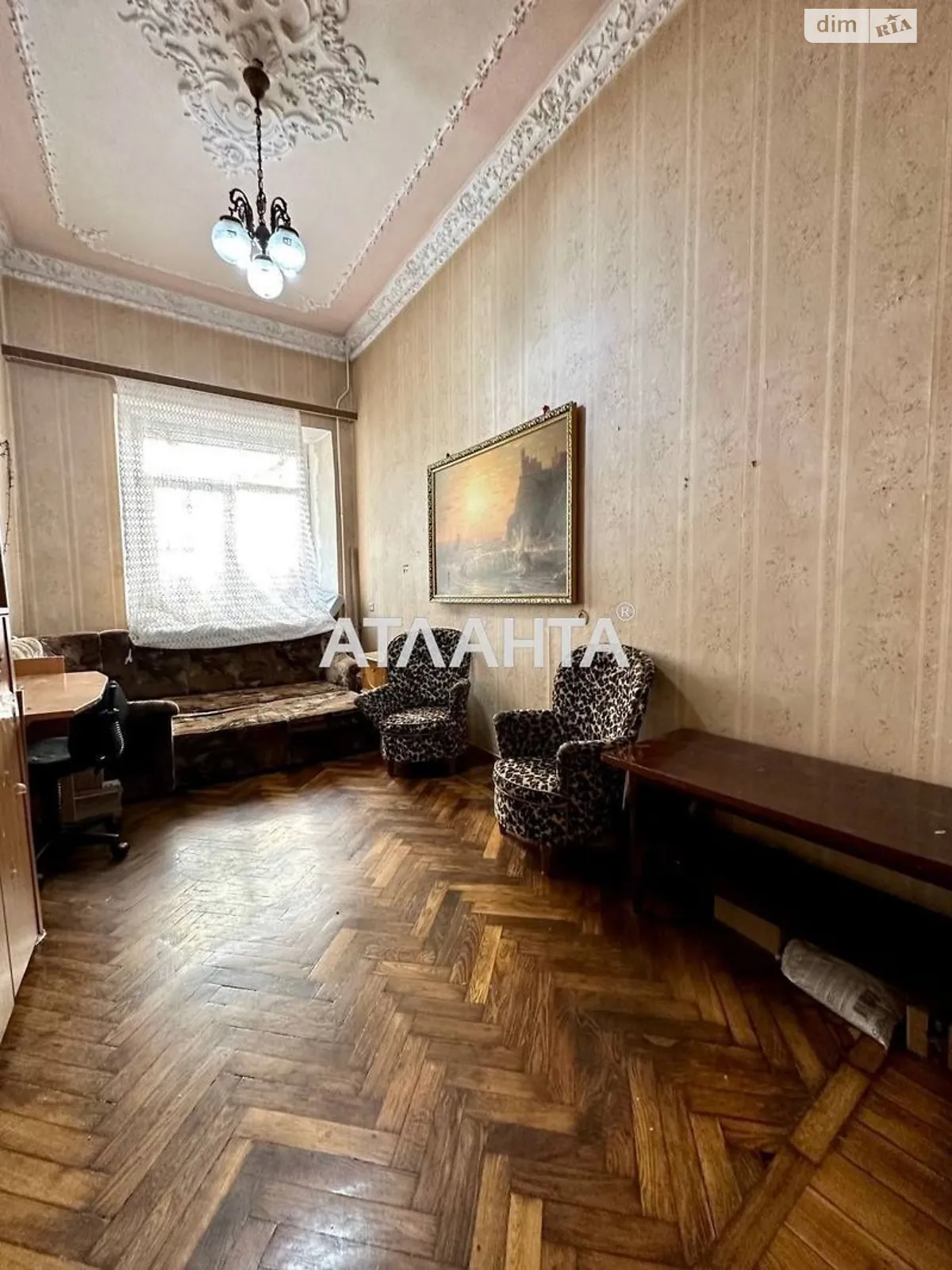 Продається 3-кімнатна квартира 99.3 кв. м у Одесі, вул. Катерининська