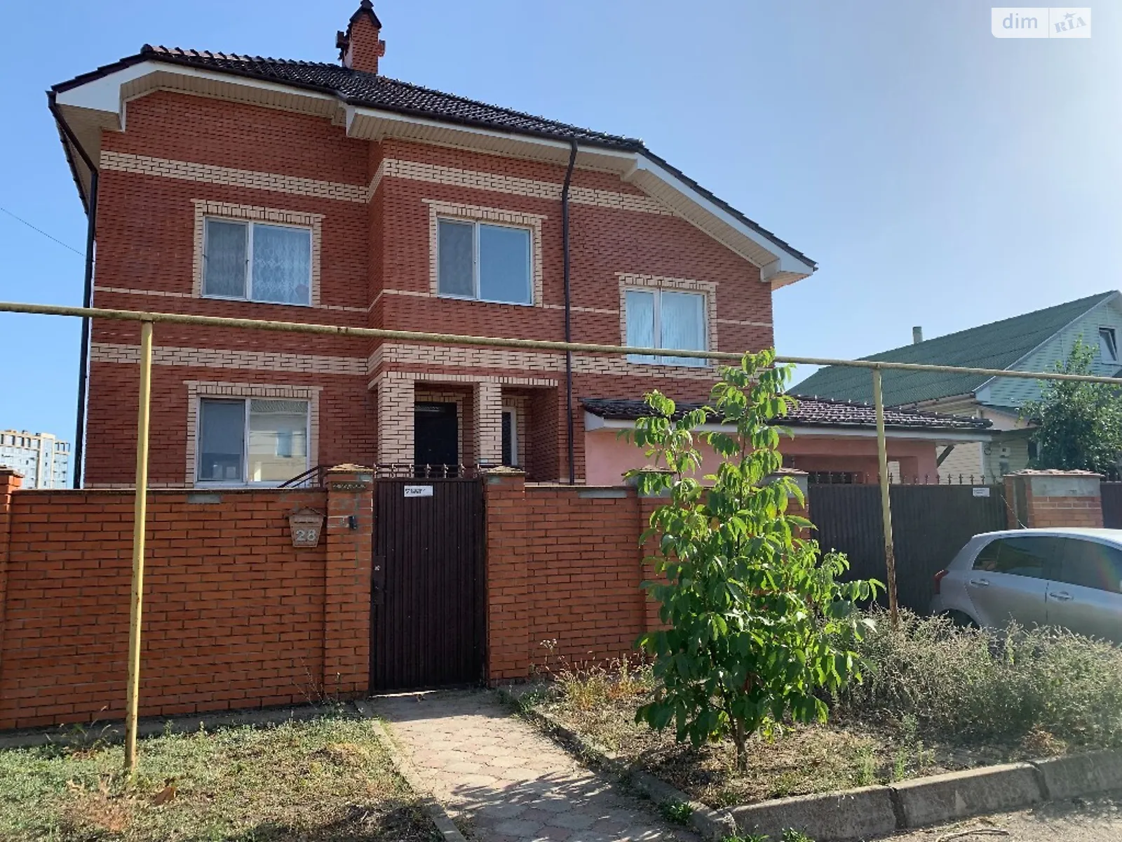 Продается дом на 3 этажа 385 кв. м с мебелью, цена: 270000 $ - фото 1