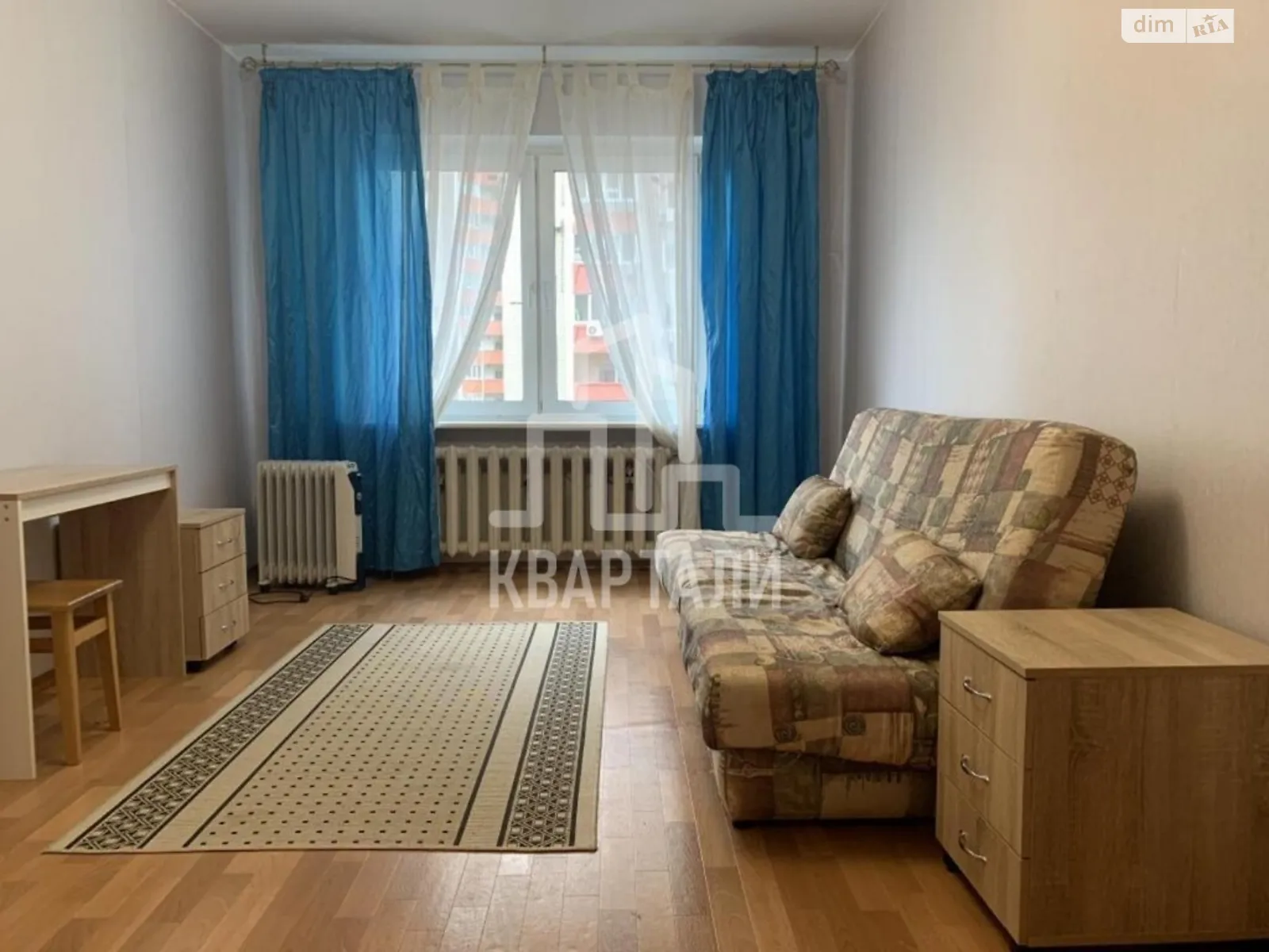 Продается 1-комнатная квартира 41 кв. м в Киеве, ул. Урловская, 36А