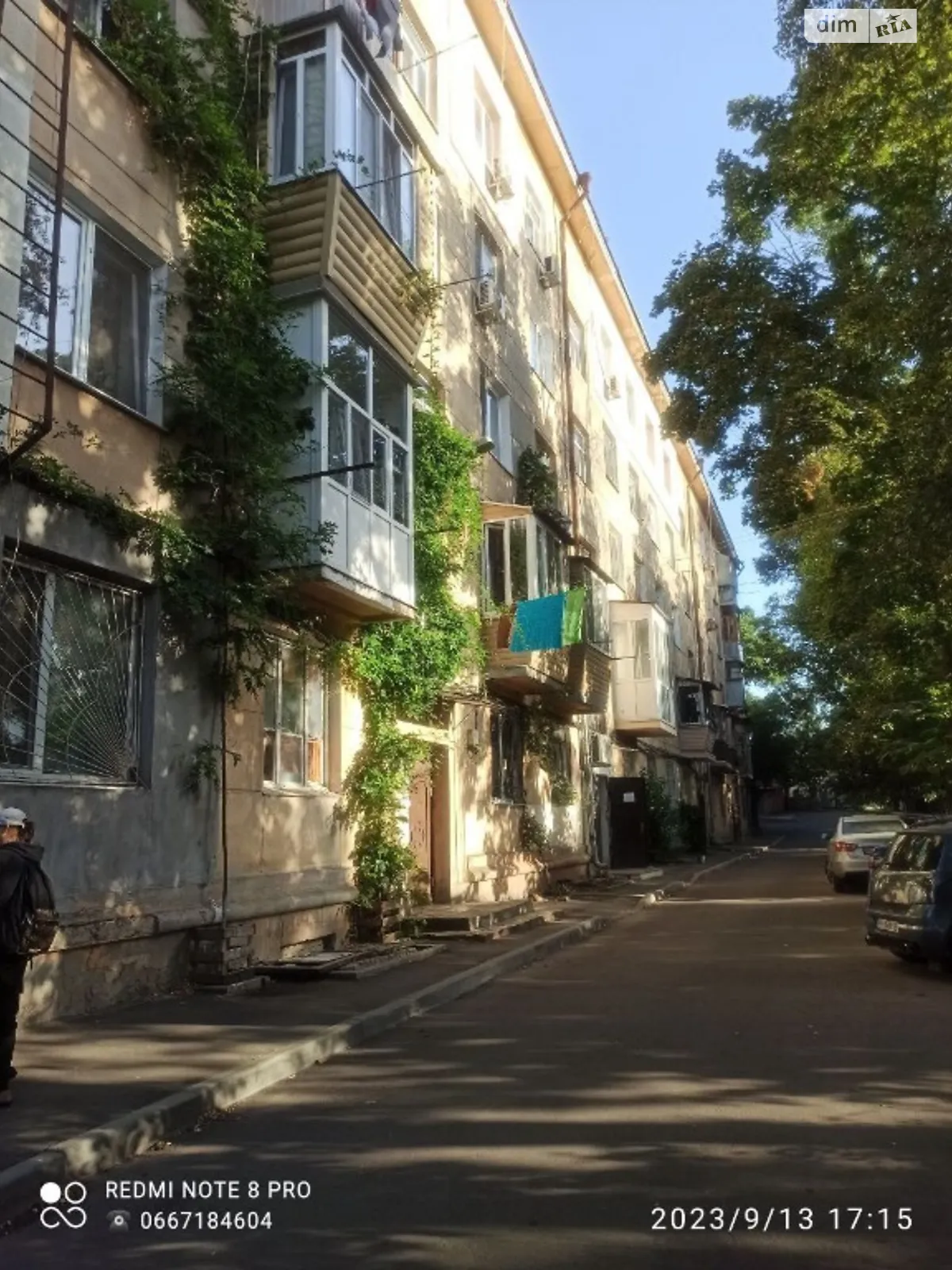Продається 3-кімнатна квартира 76.2 кв. м у Одесі, вул. Фабрична