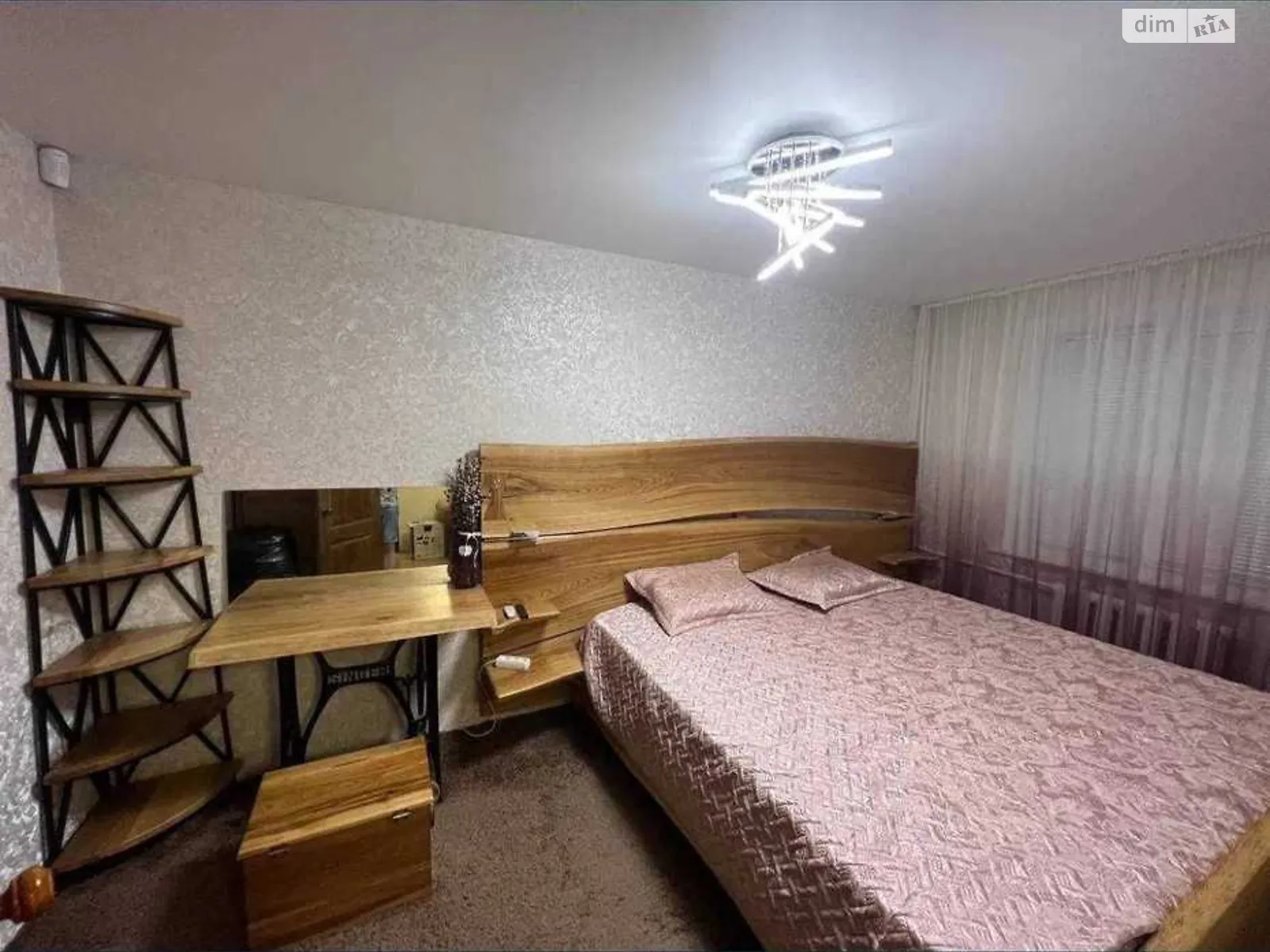 Продается 2-комнатная квартира 43 кв. м в Полтаве, цена: 42000 $