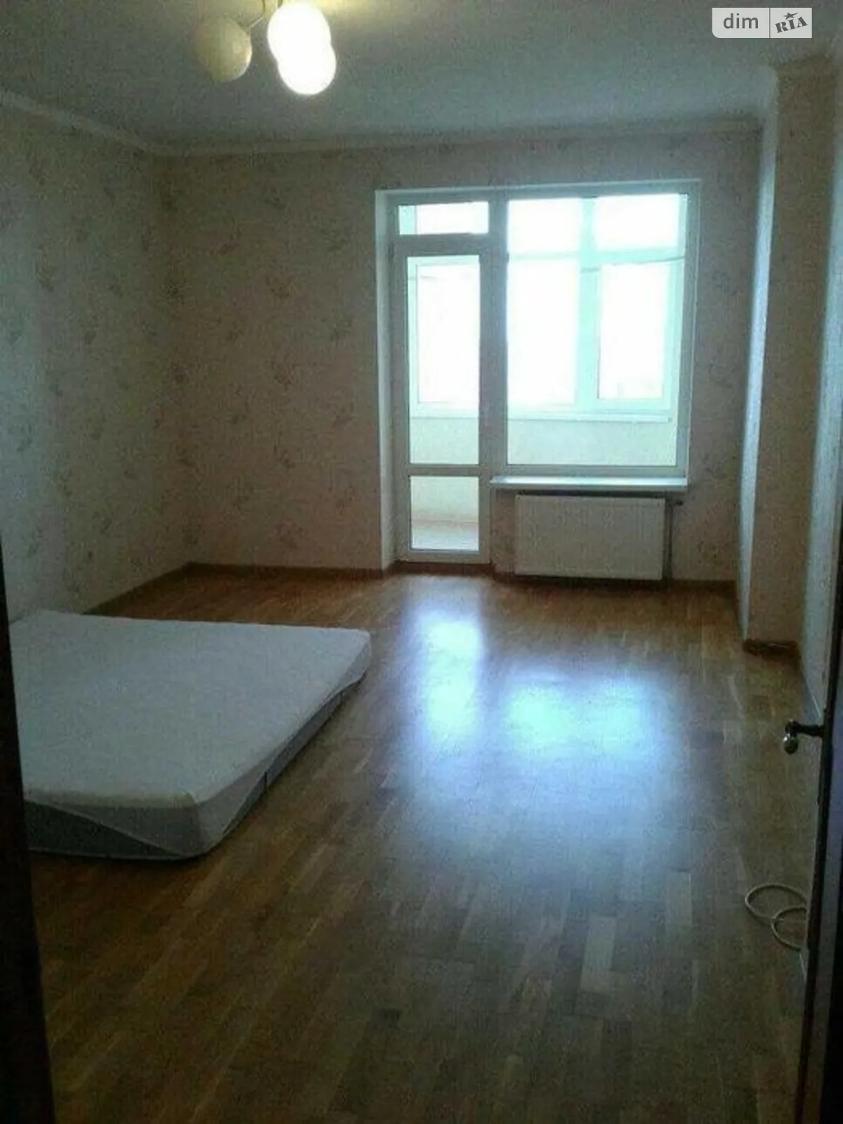 Продается 3-комнатная квартира 122 кв. м в Киеве, пл. Львовская, 22А