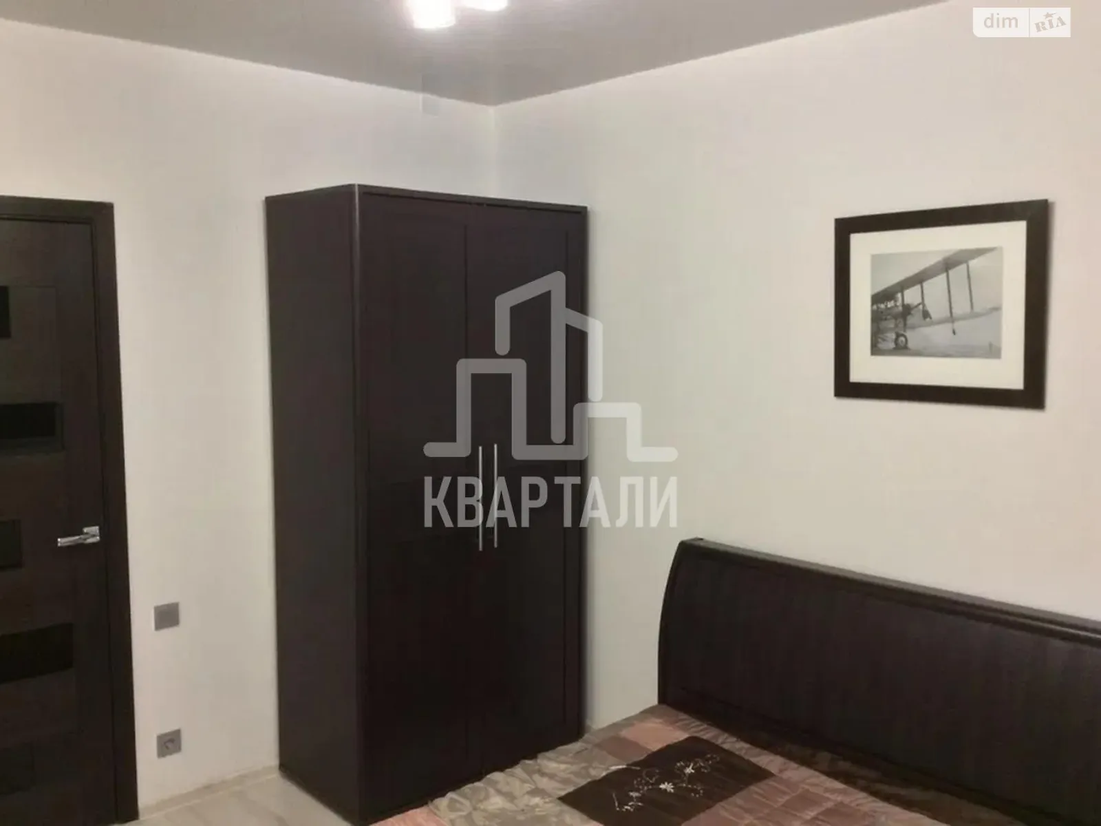 Продається 2-кімнатна квартира 58 кв. м у Києві, вул. Олександра Архипенка, 6Б