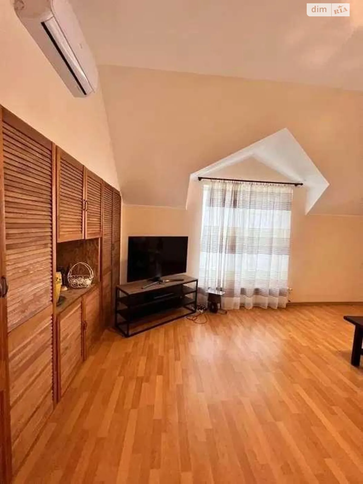 Сдается в аренду дом на 2 этажа 80 кв. м с мебелью, цена: 25000 грн