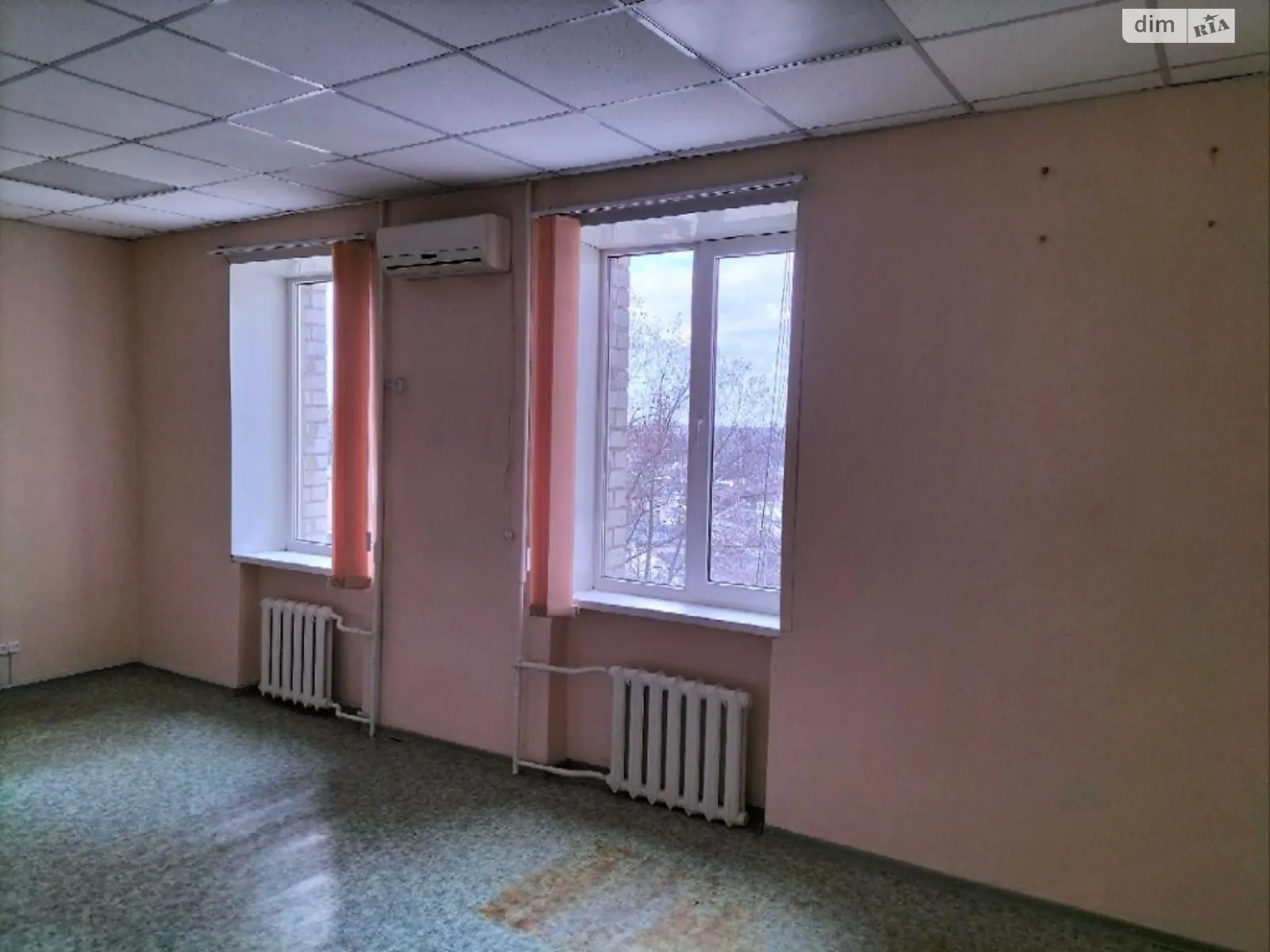 Продается офис 571 кв. м в бизнес-центре, цена: 342600 $ - фото 1