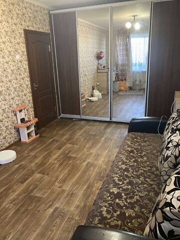 Продается 1-комнатная квартира 33 кв. м в Полтаве, ул. Курчатова