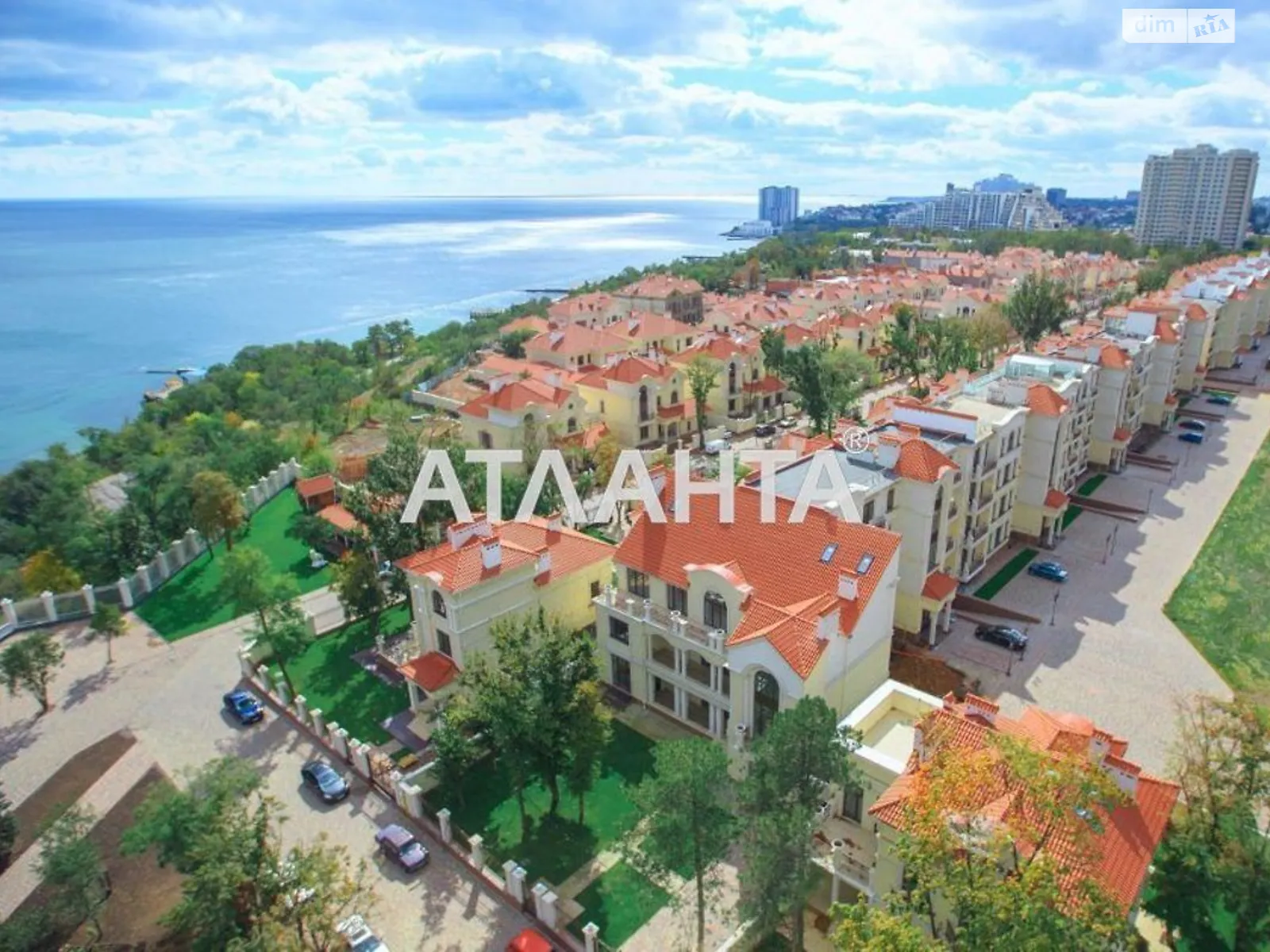 Продается дом на 2 этажа 565.9 кв. м с камином, цена: 850000 $ - фото 1