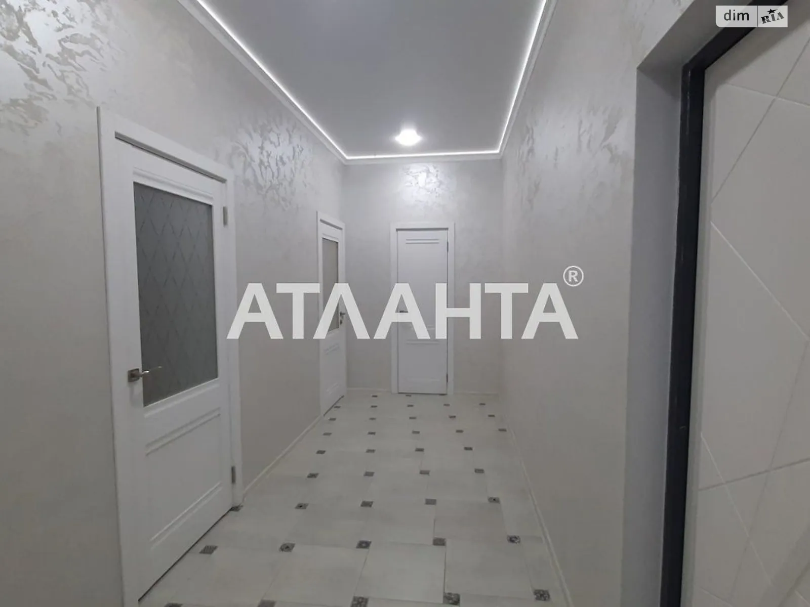 Продается 2-комнатная квартира 78 кв. м в Одессе, цена: 95000 $