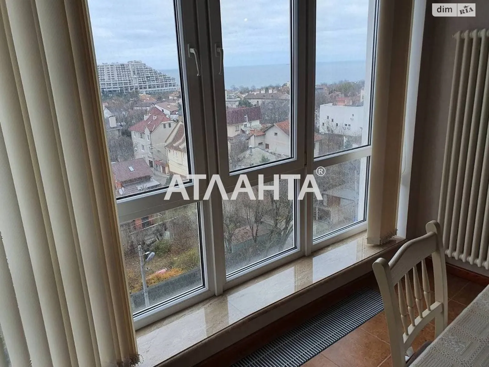 Продается 3-комнатная квартира 127.9 кв. м в Одессе, цена: 240000 $