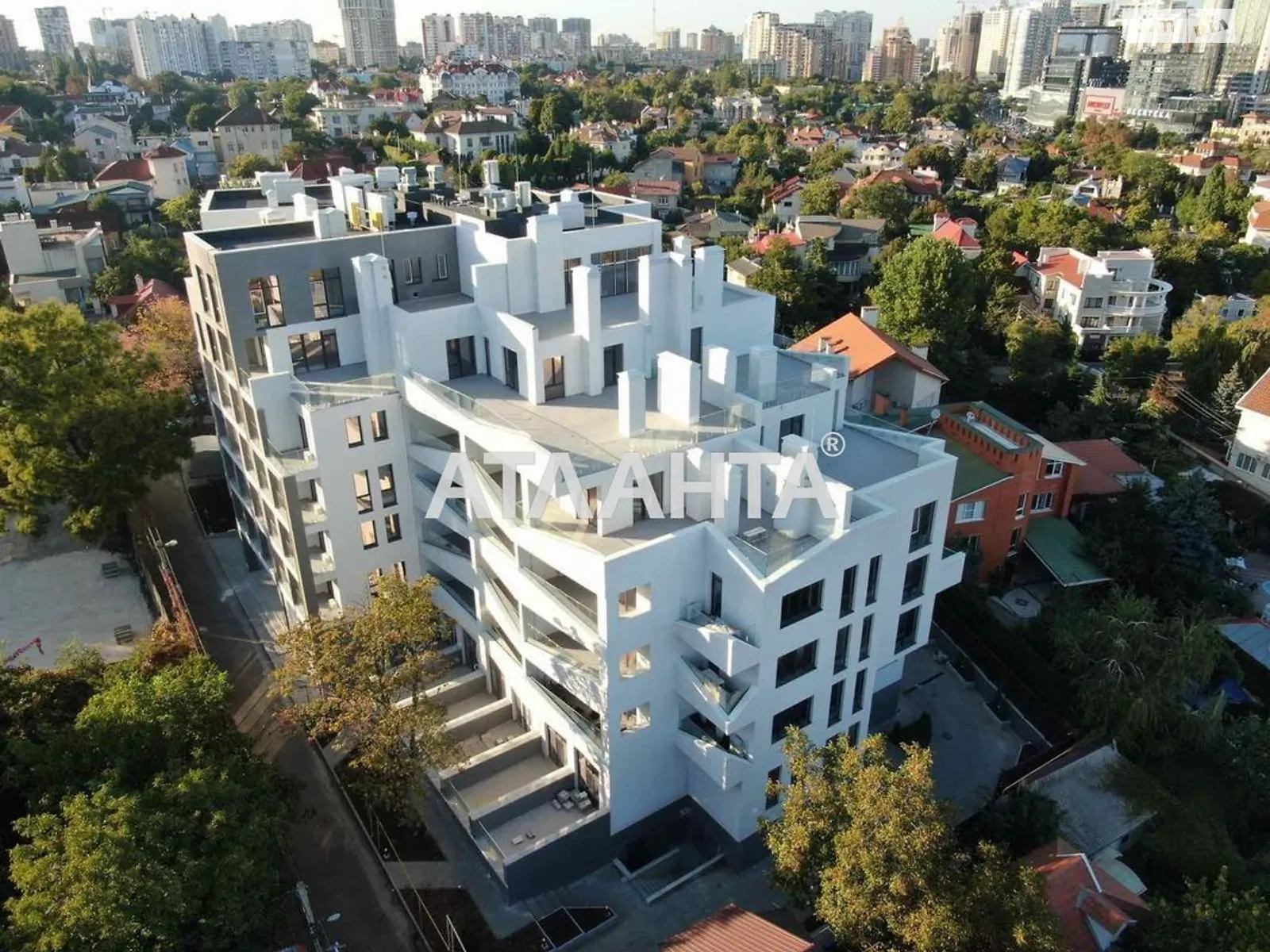 Продается 2-комнатная квартира 97.45 кв. м в Одессе, ул. Каманина - фото 1