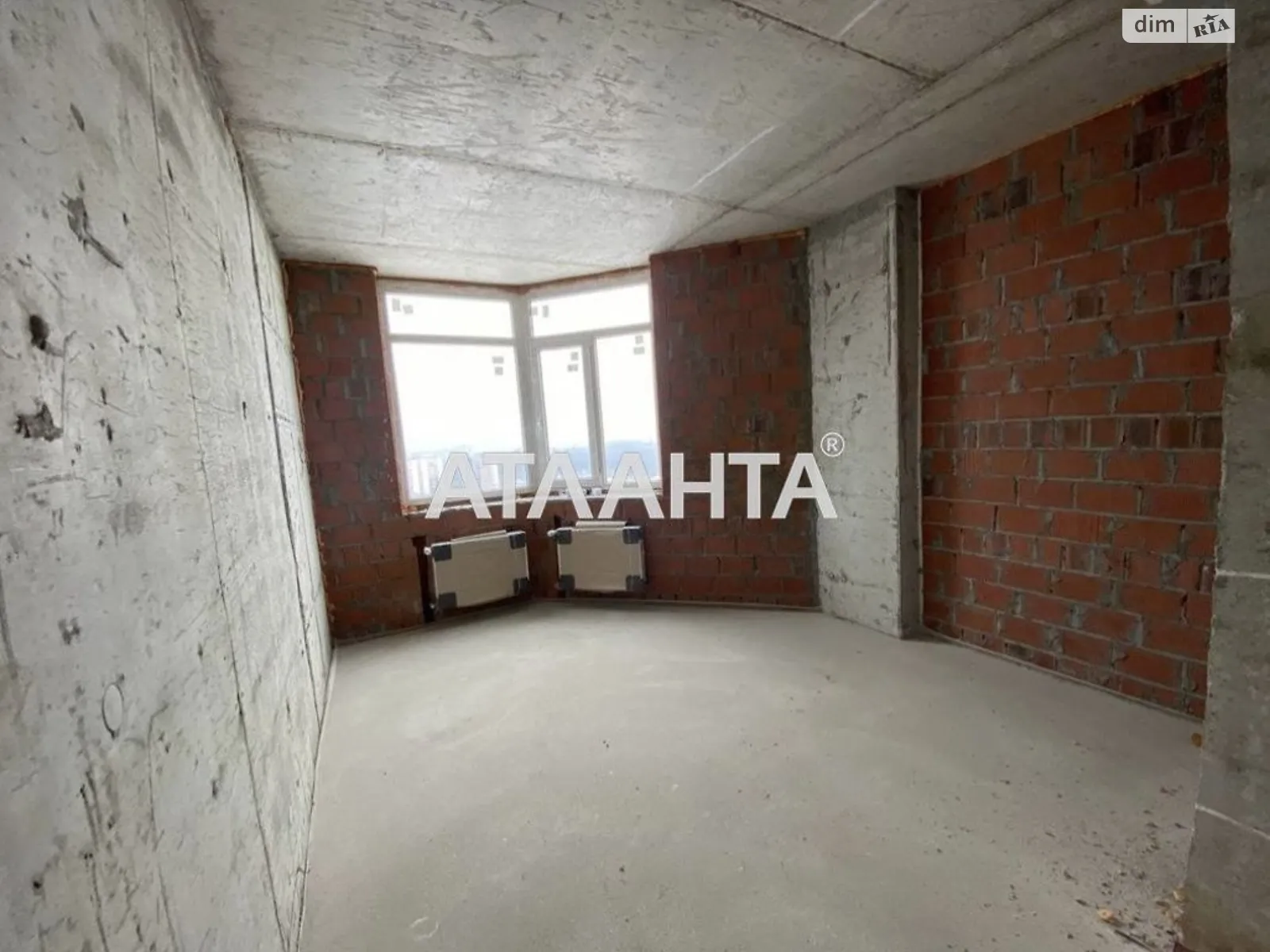 Продается 3-комнатная квартира 89.2 кв. м в Одессе, Овидиопольская дор.