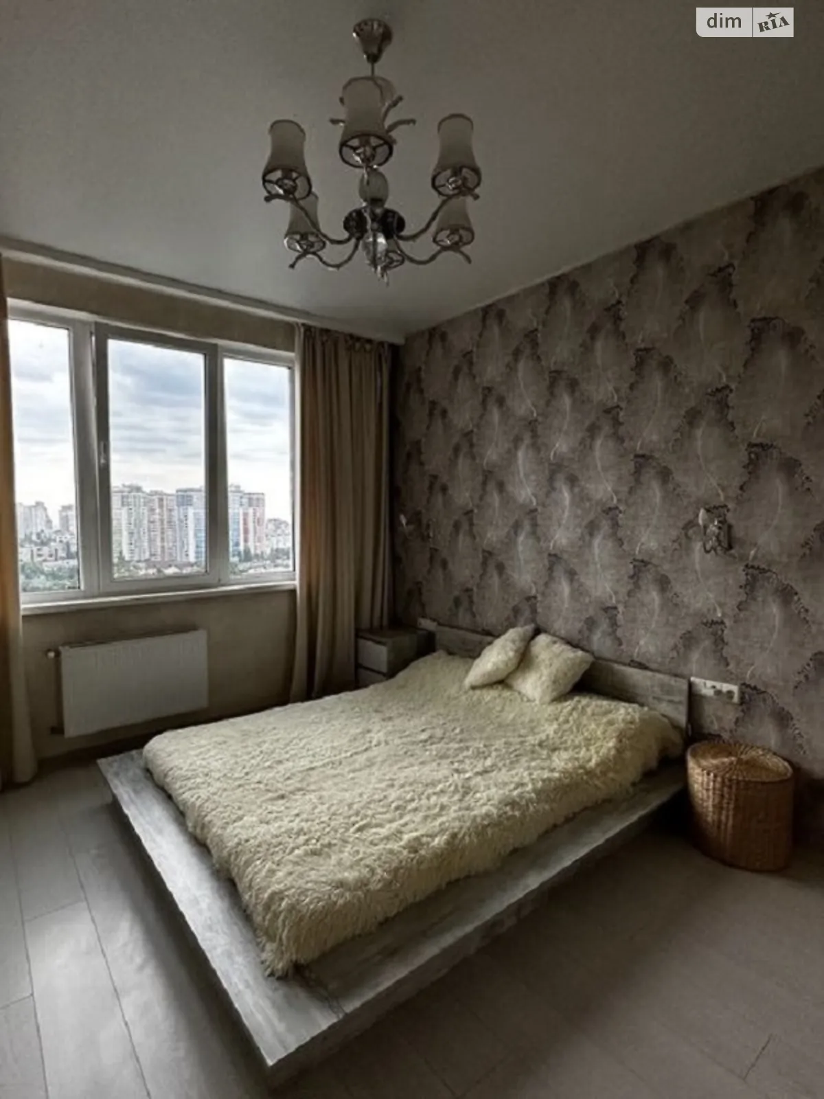 Продається 1-кімнатна квартира 49 кв. м у Одесі, вул. Середньофонтанська - фото 1