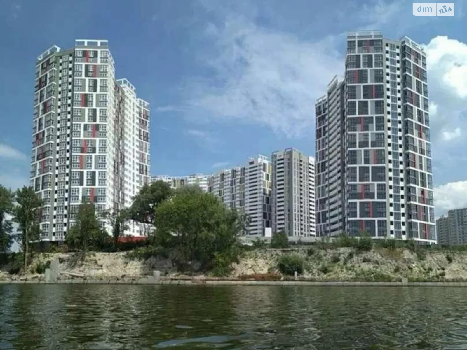 Продается 1-комнатная квартира 61 кв. м в Киеве, ул. Никольско-Слободская, 15 - фото 1