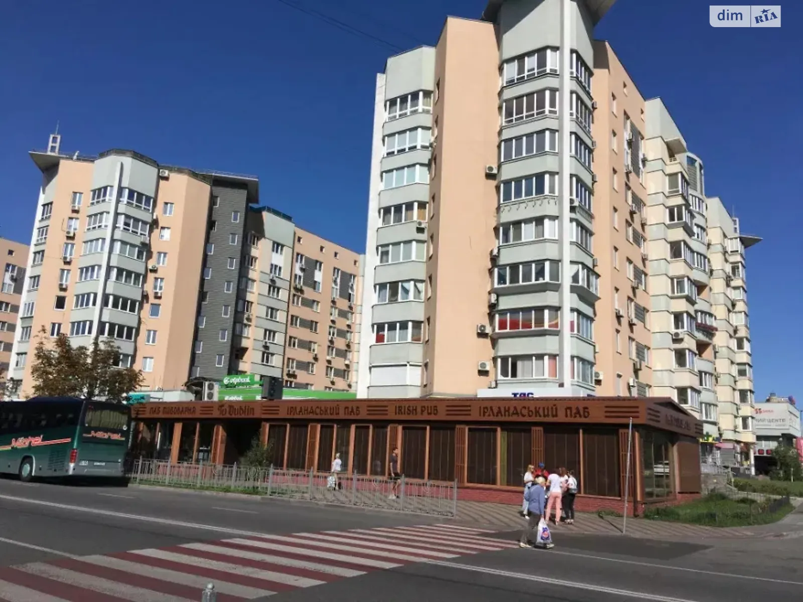 Продается 4-комнатная квартира 160 кв. м в Киеве, ул. Раисы Окипной, 4 - фото 1