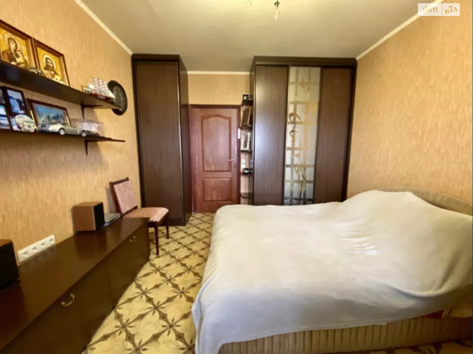 Продается 3-комнатная квартира 72 кв. м в Киеве, ул. Героев Днепра, 20 - фото 1
