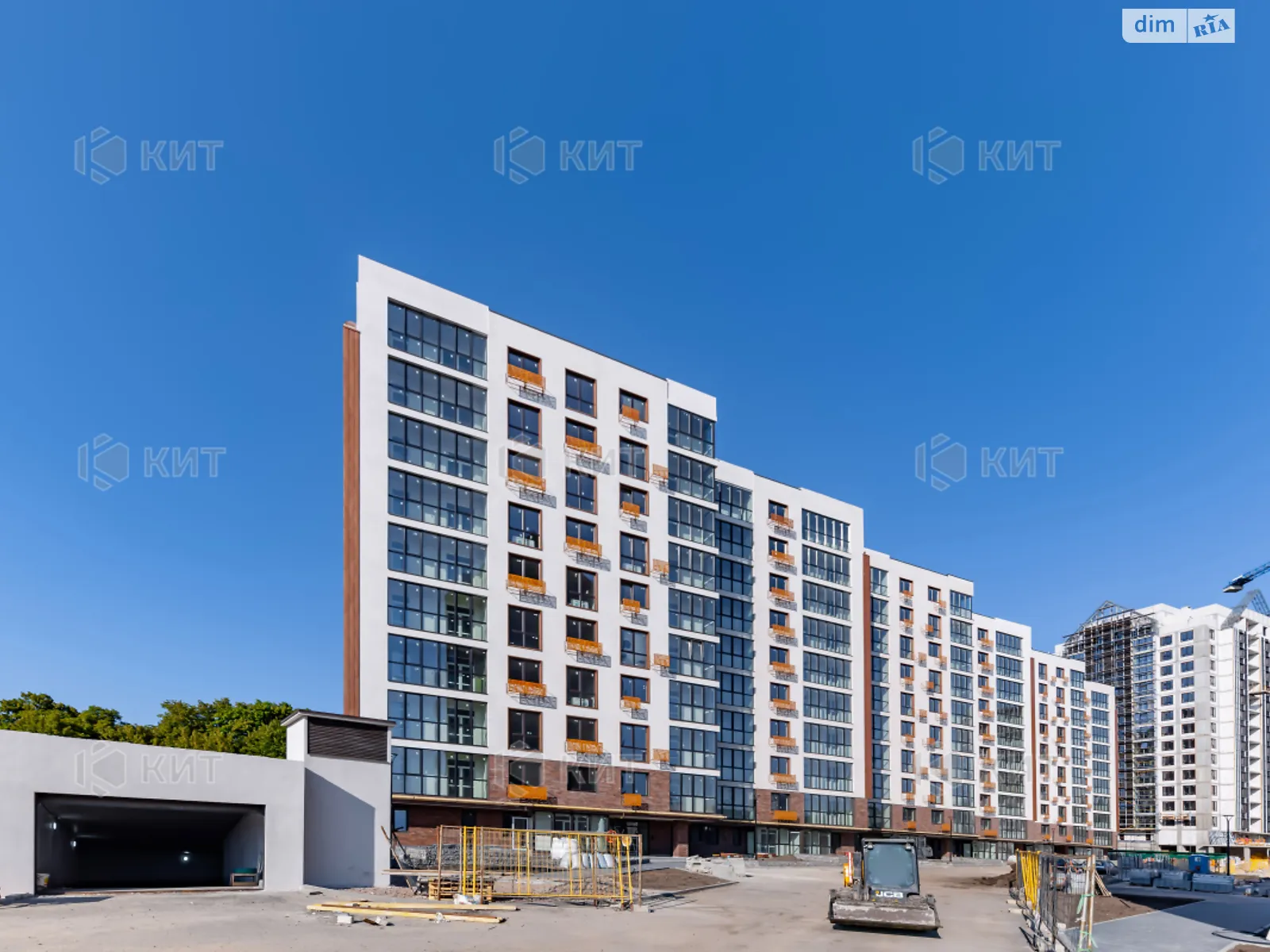 Продается 3-комнатная квартира 105 кв. м в Харькове, ул. Динамовская, 15А - фото 1