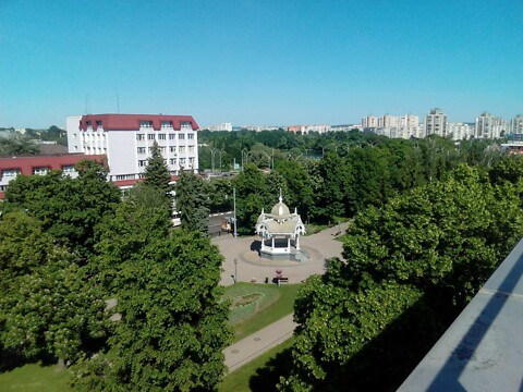 Продается помещения свободного назначения 1030 кв. м в 6-этажном здании, цена: 329600 $