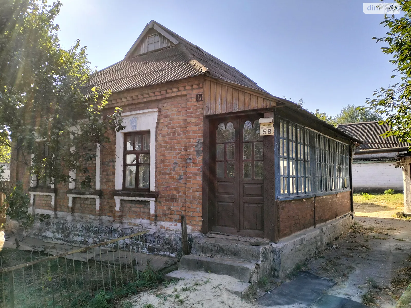 Продається одноповерховий будинок 56 кв. м з каміном, цена: 11000 $