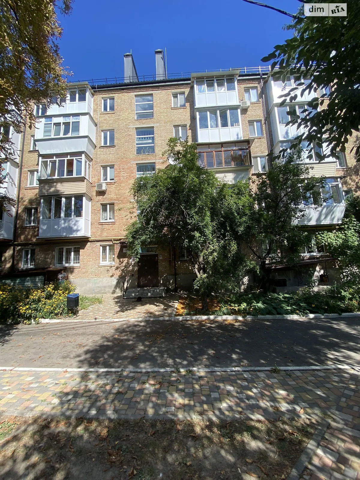 Продається 3-кімнатна квартира 56 кв. м у Бучі, вул. Героїв Майдану, 15 - фото 1