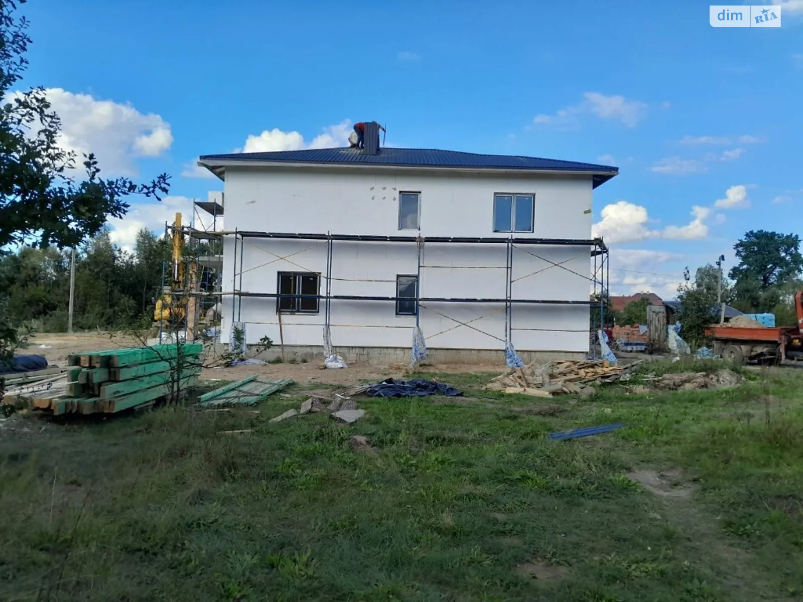 Продається будинок 2 поверховий 140 кв. м з каміном, цена: 110000 $