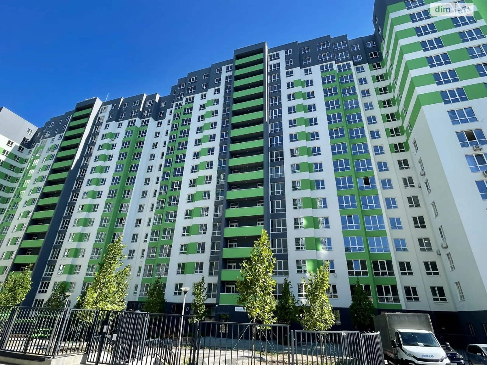 Продается 1-комнатная квартира 46.3 кв. м в Ирпене - фото 1