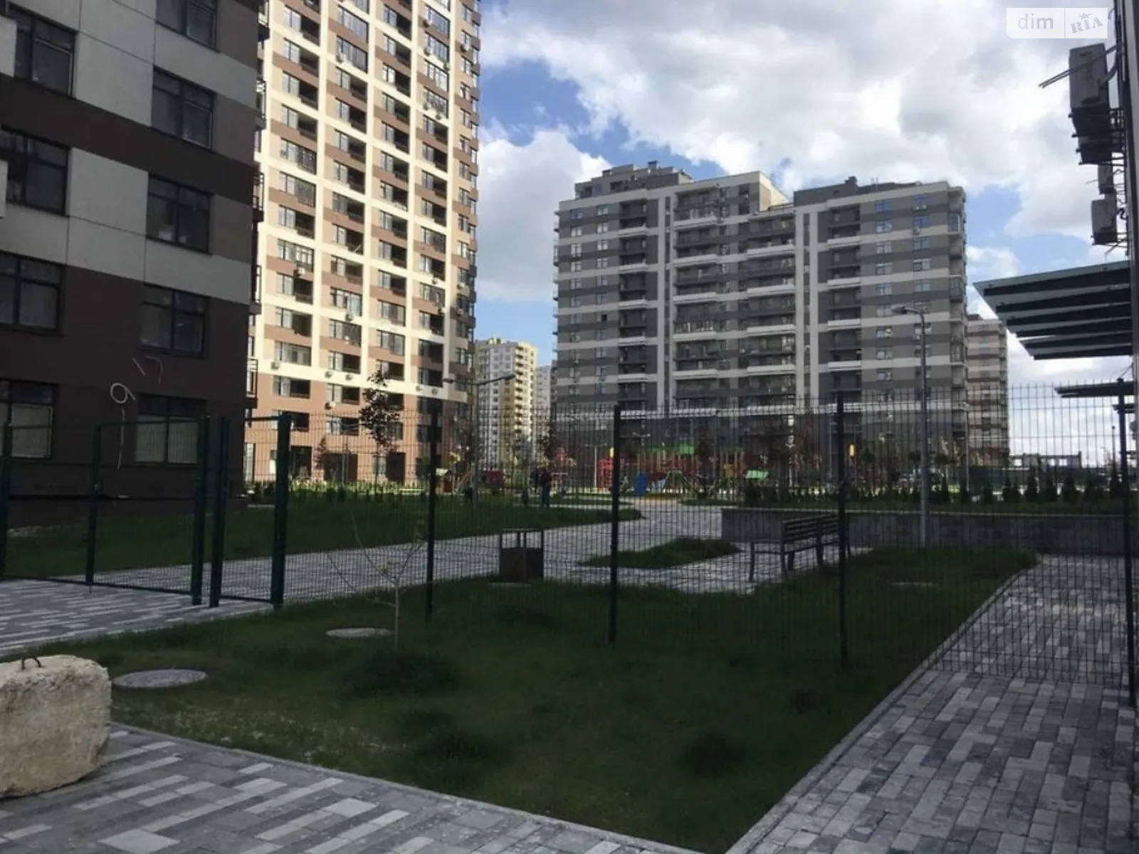 Сдается в аренду офис 39 кв. м в бизнес-центре, цена: 20000 грн - фото 1
