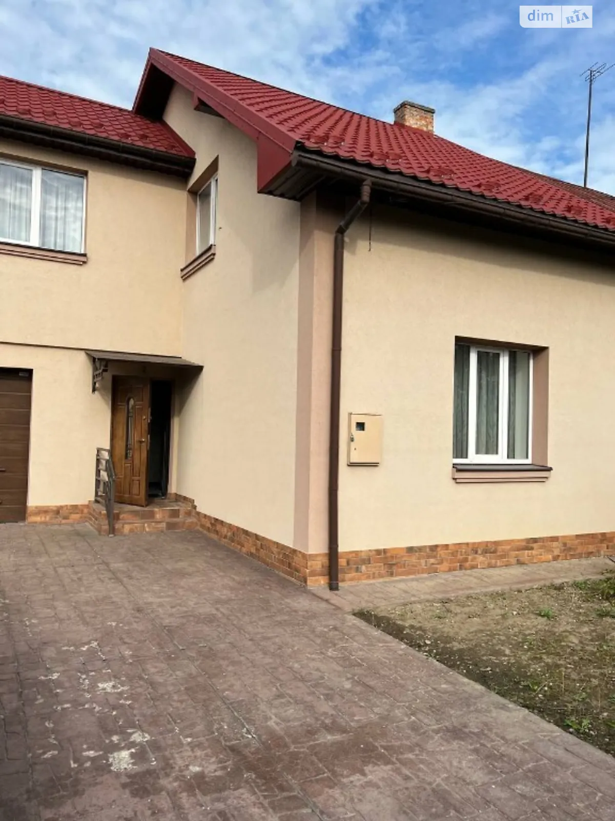 Продается одноэтажный дом 166 кв. м с камином, цена: 155000 $