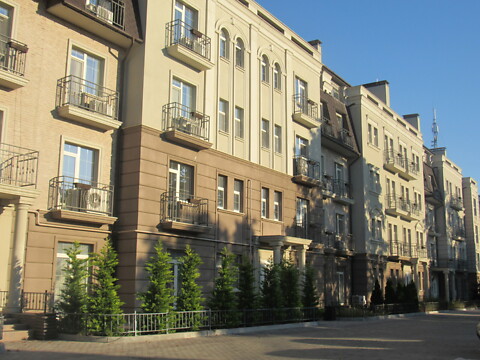 Продается 2-комнатная квартира 75 кв. м в Одессе, пер. Майский