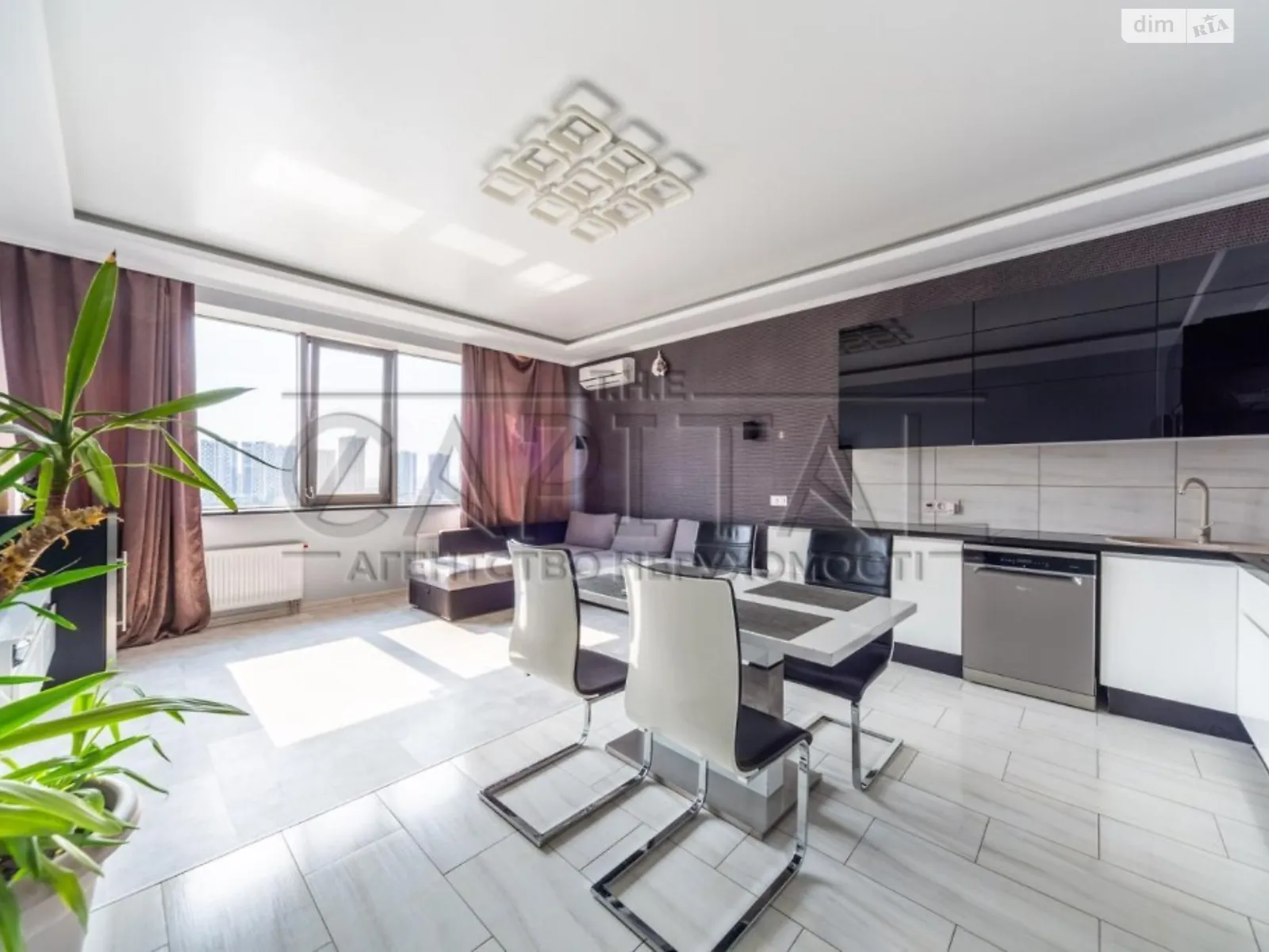 Продается 3-комнатная квартира 105 кв. м в Киеве, наб. Днепровская, 14Б - фото 1