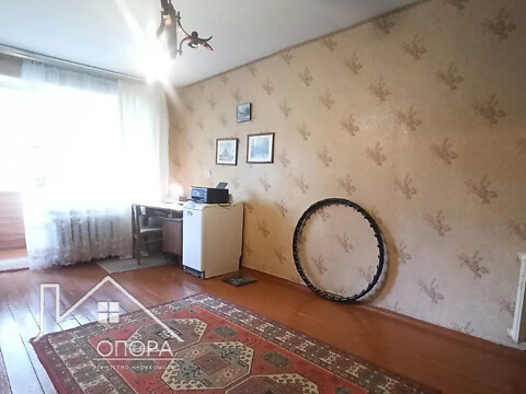 Продается 3-комнатная квартира 63.7 кв. м в Хмельницком, ул. Довженко