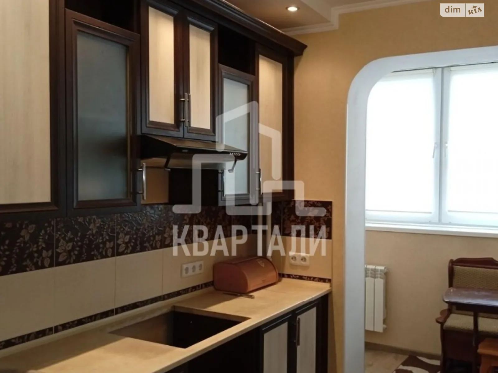 Продается 2-комнатная квартира 61 кв. м в Киеве, ул. Соломии Крушельницкой, 7