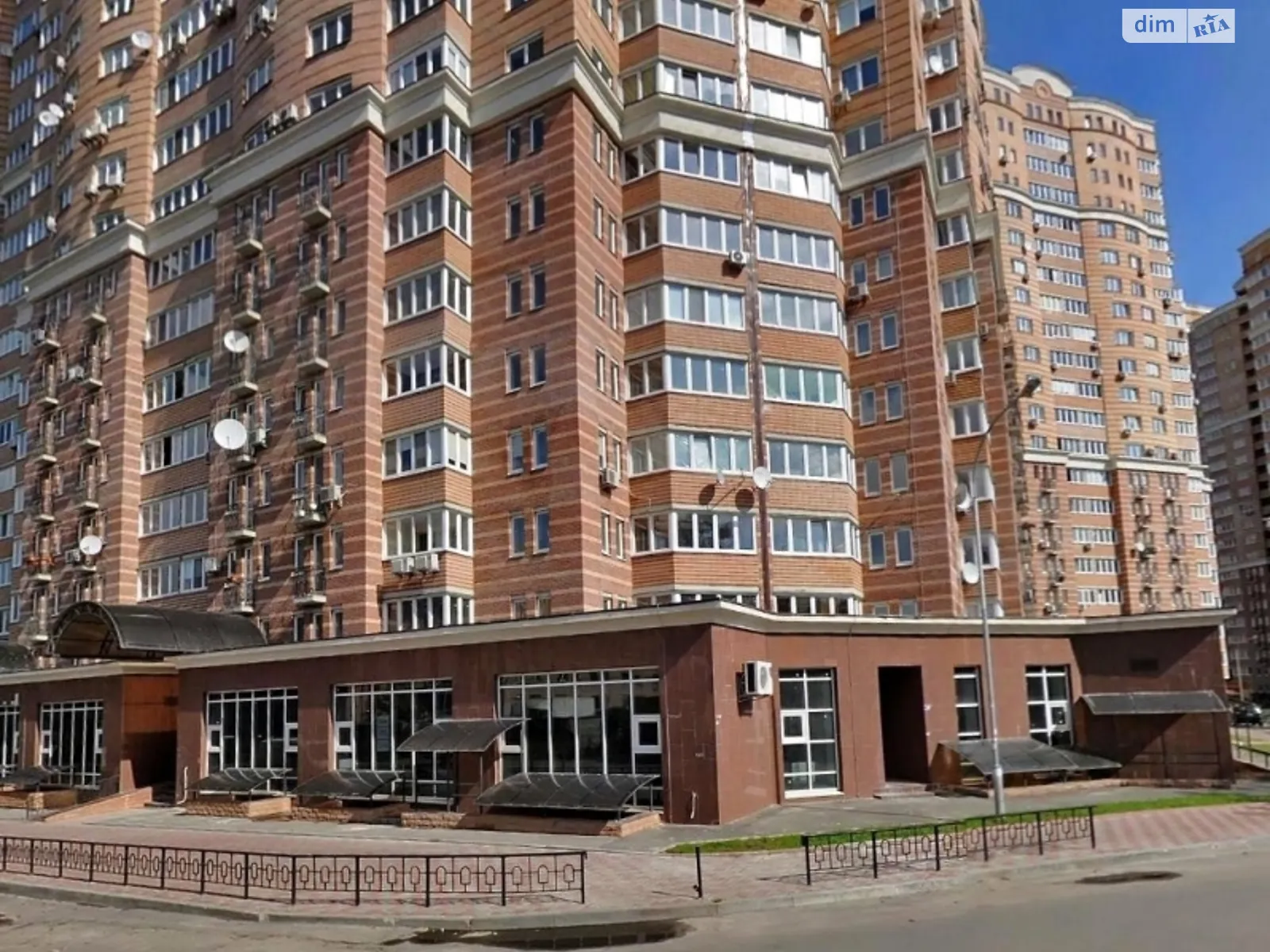 Продается 3-комнатная квартира 119 кв. м в Киеве, пл. Голосеевская, 13 - фото 1