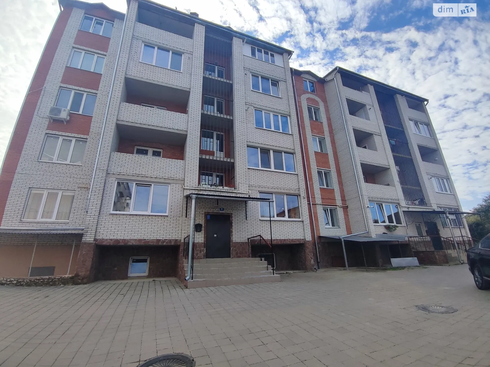 Продается 3-комнатная квартира 85.6 кв. м в Теребовле, цена: 43000 $