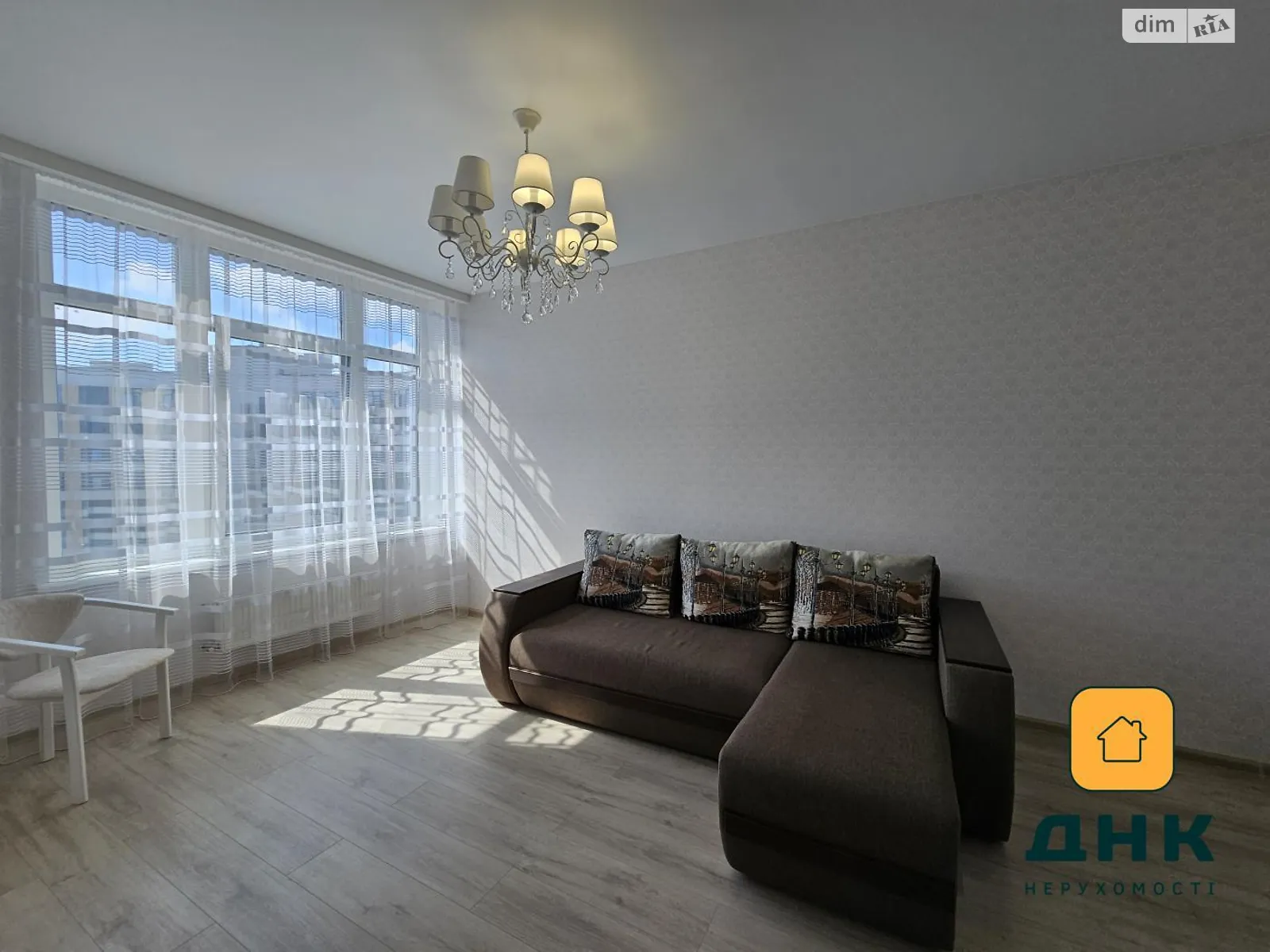 Продается 2-комнатная квартира 53 кв. м в Одессе, ул. Каманина - фото 1