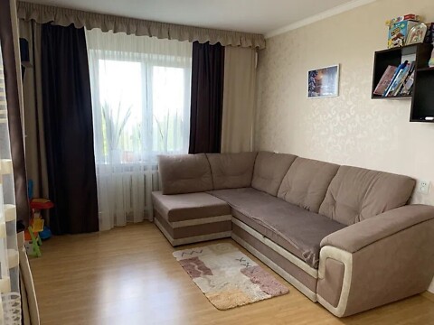 Продается 2-комнатная квартира 52 кв. м в Полтаве, ул. Мазепы Ивана