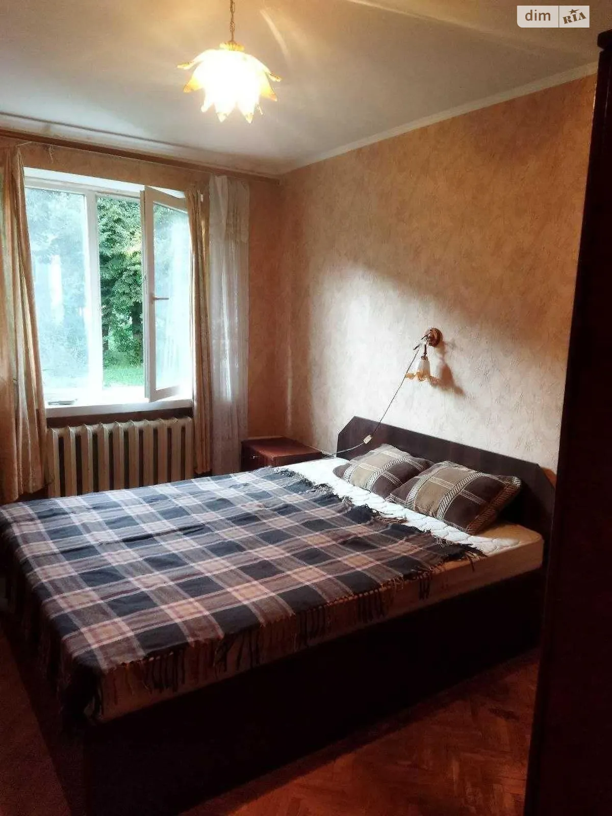 Продается 2-комнатная квартира 43 кв. м в Харькове, цена: 27000 $