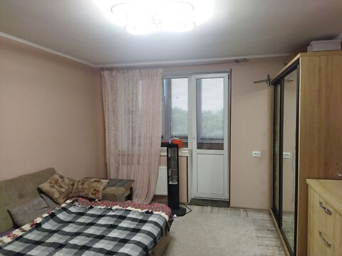 Сдается в аренду 3-комнатная квартира 65 кв. м в Чернигове, цена: 9700 грн