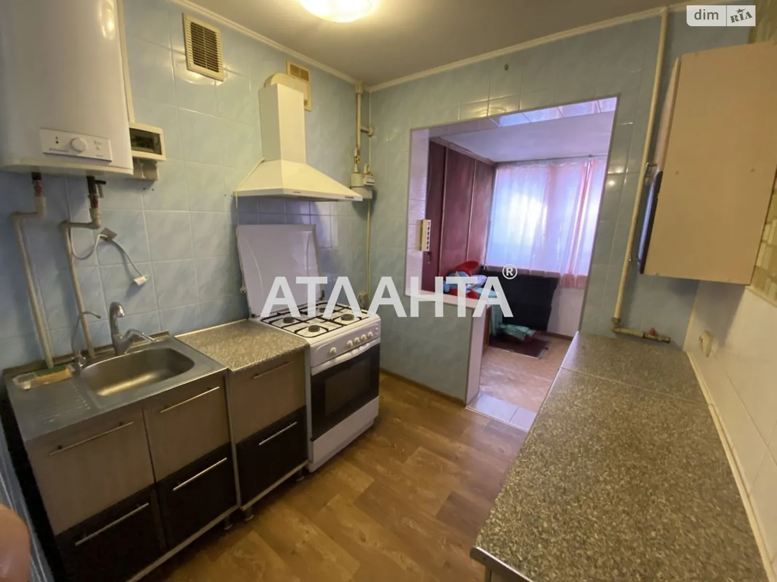 Продається 3-кімнатна квартира 64.4 кв. м у Одесі, вул. Ріхтера Святослава