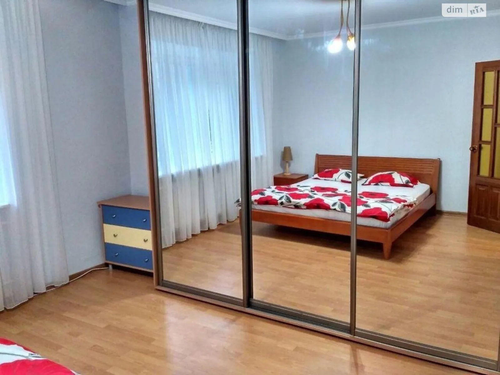 Продается 2-комнатная квартира 70 кв. м в Киеве, ул. Василия Тютюнника, 56 - фото 1
