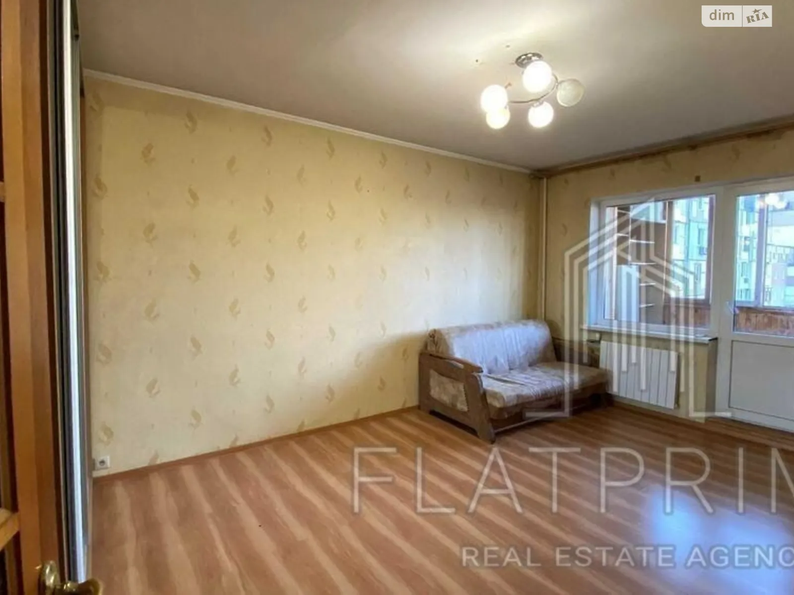 Продается 3-комнатная квартира 73 кв. м в Киеве, ул. Николая Ушакова, 16 - фото 1
