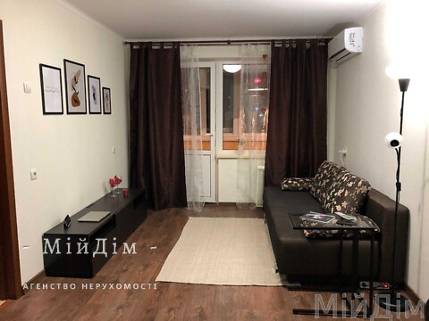 Сдается в аренду 2-комнатная квартира 45 кв. м в Киеве, ул. Космонавта Поповича(Космонавта Волкова)