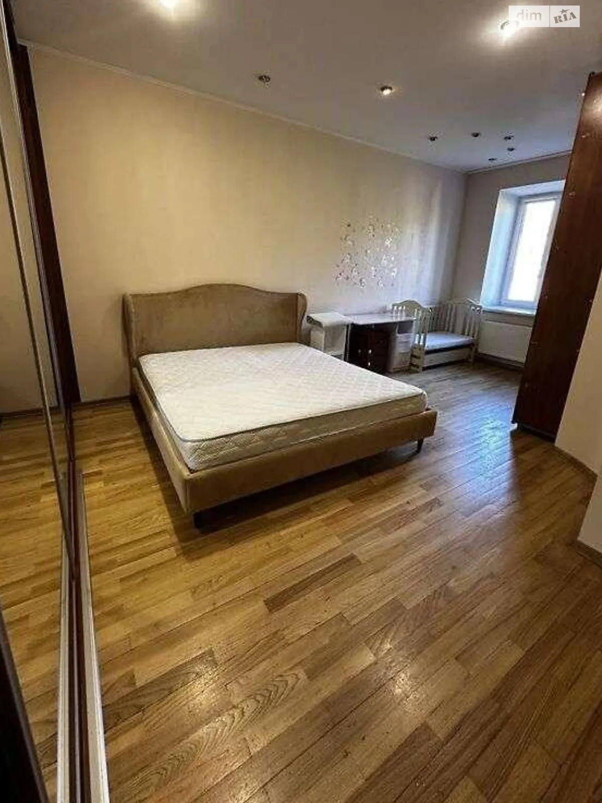 Продается 2-комнатная квартира 56 кв. м в Харькове, ул. Гуданова, 14