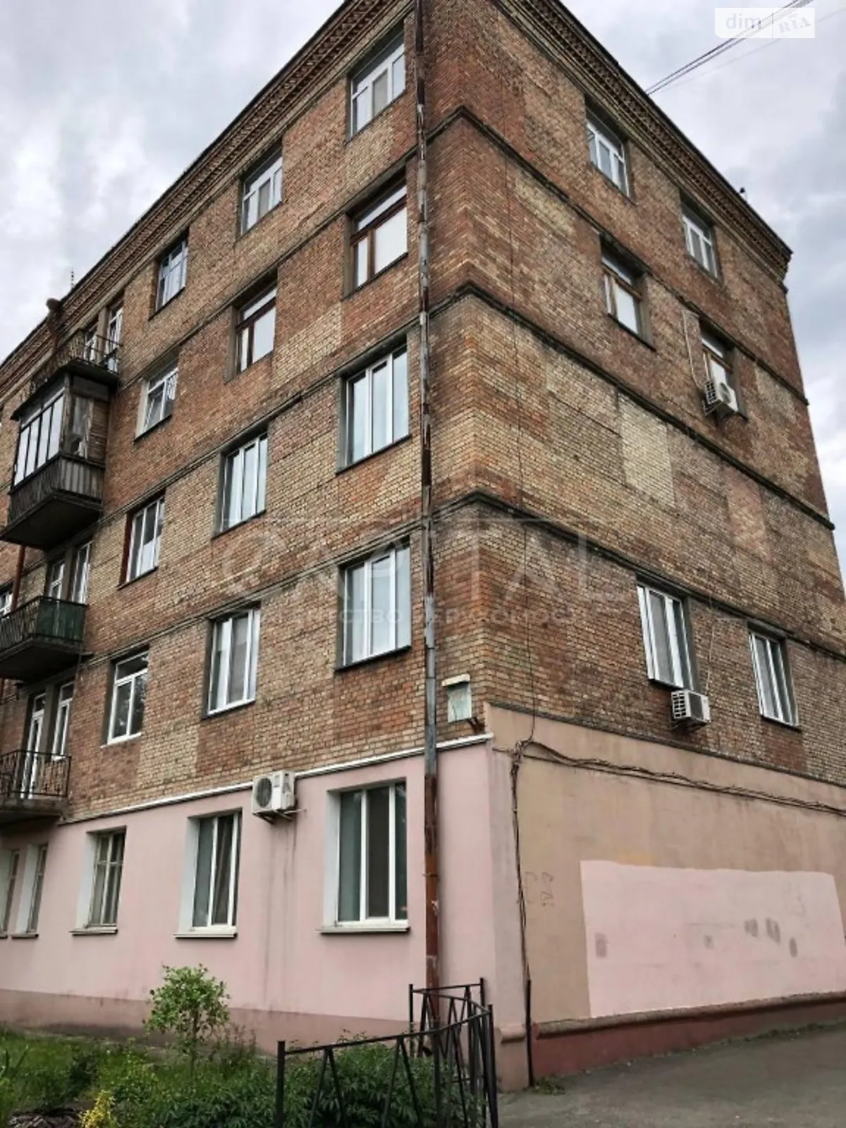 Продается 3-комнатная квартира 67 кв. м в Киеве, ул. Новодарницкая, 13 - фото 1