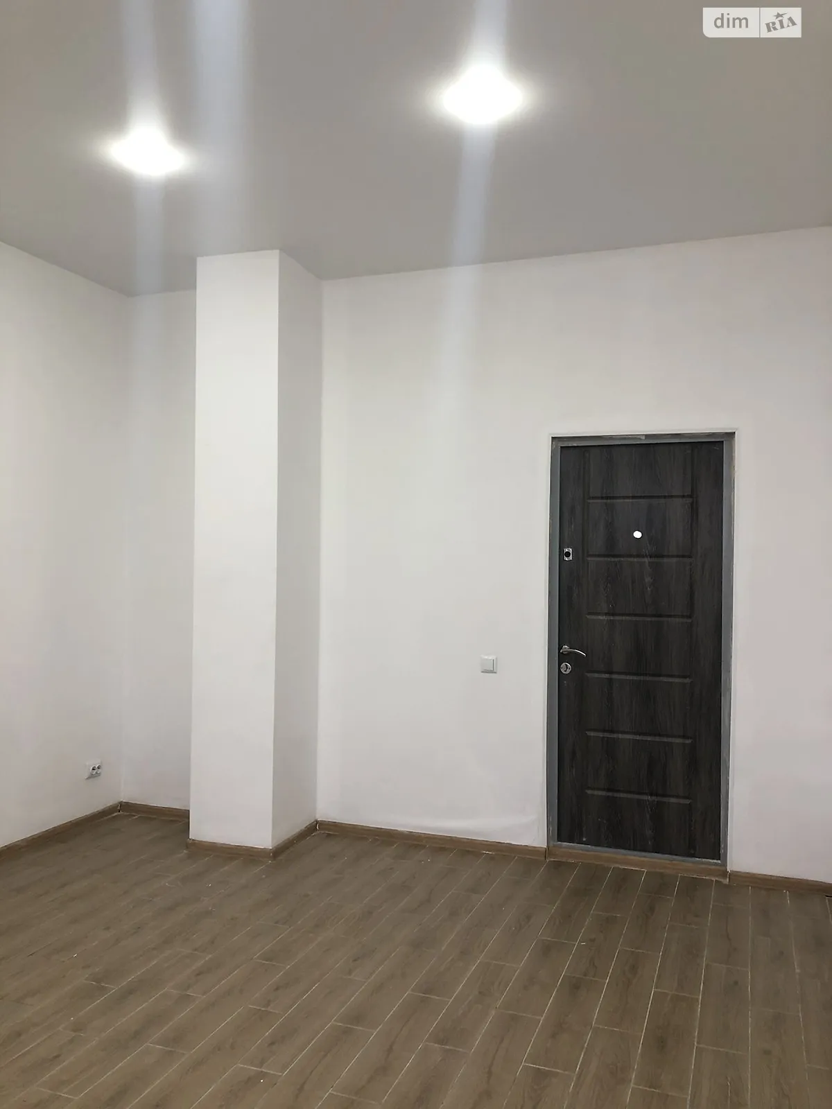 Продается офис 18 кв. м в бизнес-центре, цена: 16200 $